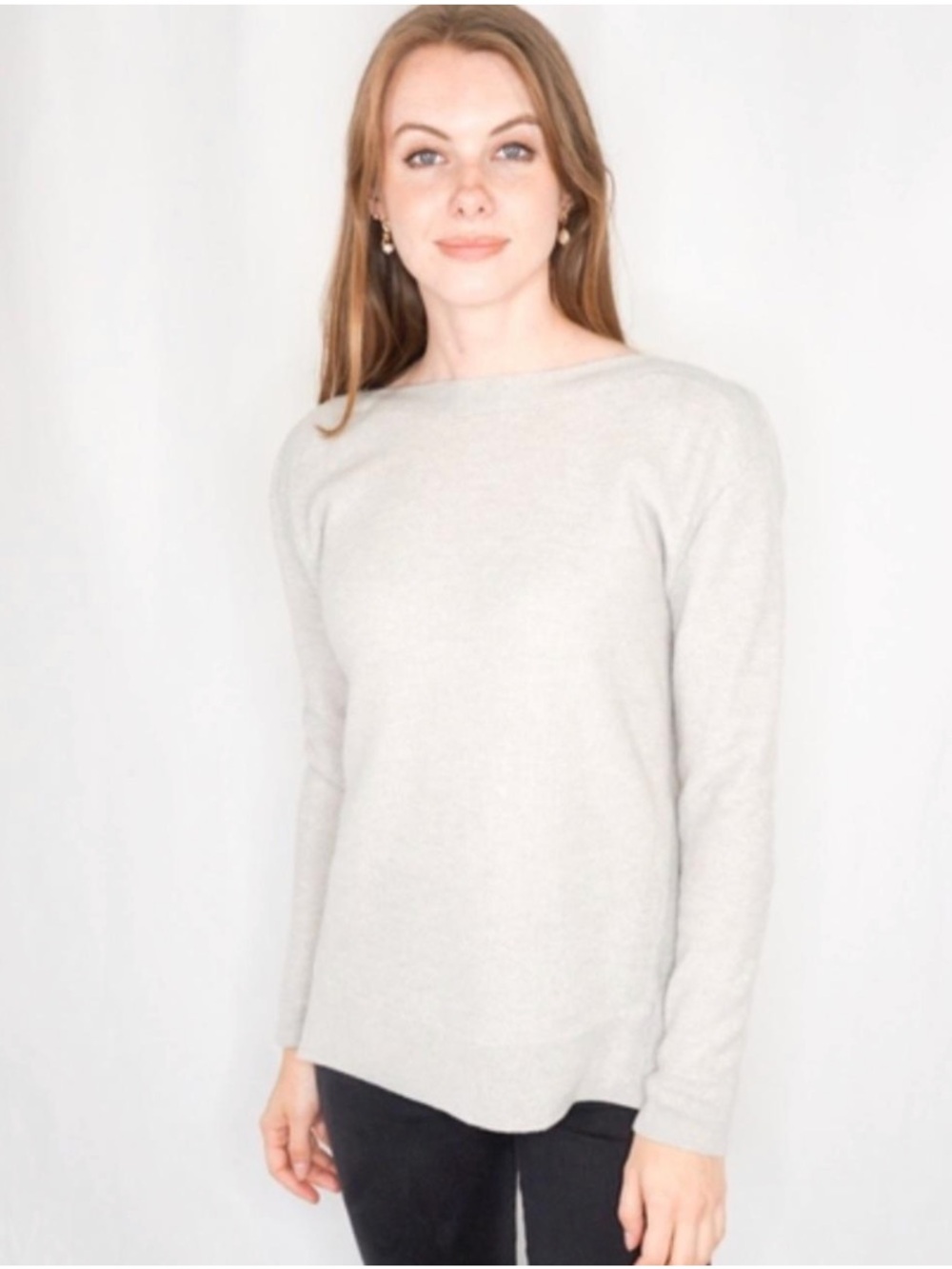 Club Monaco Cashmere Light Gray Drape-Back Women’s Sweater - Picture 4 of 6